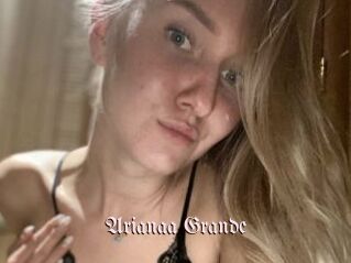 Arianaa_Grande