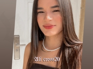 Ali_cross20