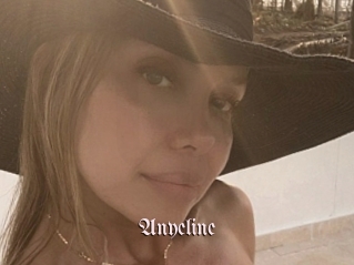 Anyeline