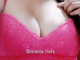 Artemisa_kinky