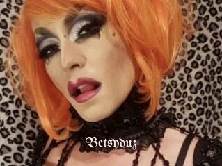 Betsy_duz