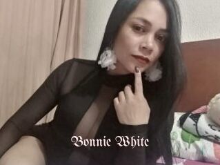 Bonnie_White
