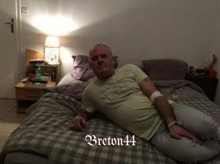Breton44