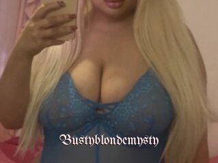 Bustyblondemysty
