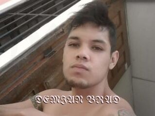 DEMIAN_BRAD