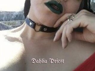 Dahlia_Priest