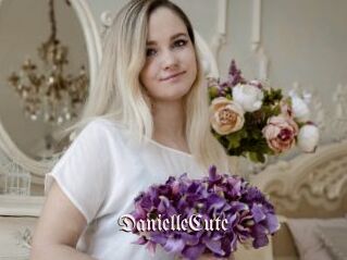 DanielleCute Vidéos Fellations