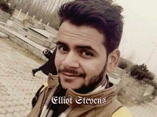 Elliot_Stevens