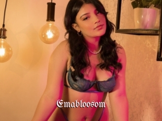 Emabloosom