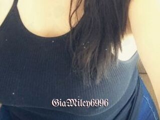 GiaMiley6996