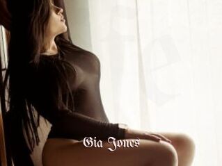Gia_Jones
