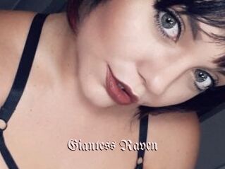 Giantess_Raven