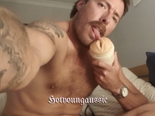 Hotyoungaussie