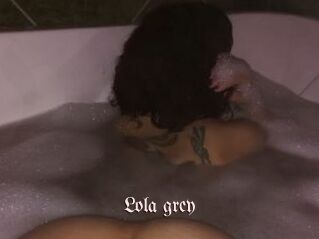 Lola_grey