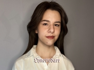 Lynettedarr