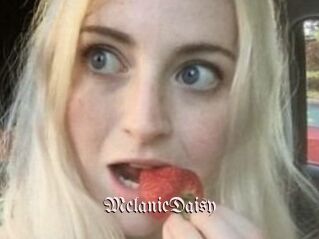 Melanie_Daisy