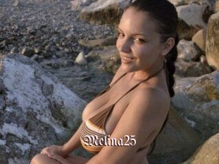 Melina25