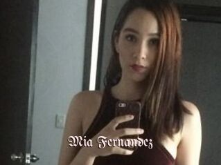 Mia_Fernandez