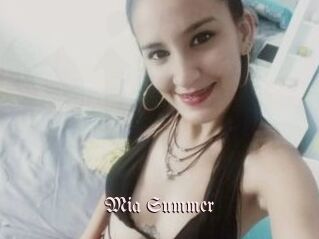 Mia_Summer