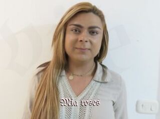 Mia_roses