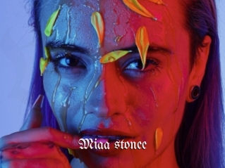 Miaa_stonee