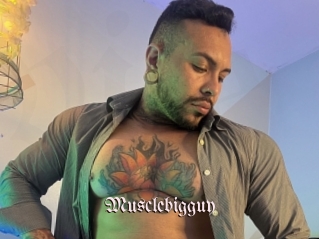 Musclebigguy