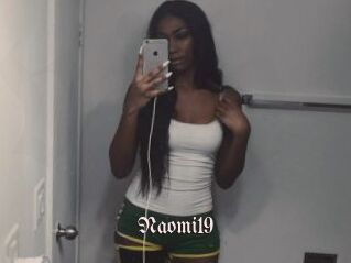 Naomi19