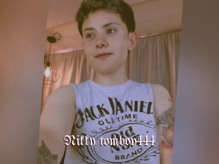 Nikky_tomboy444