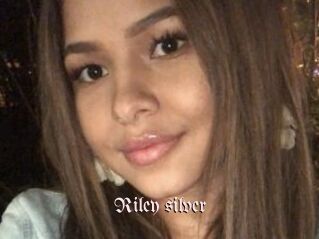 Riley_silver