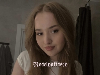 Roselynkissed