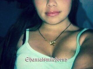 Shantal_smilehorny