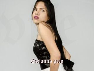 Stefanny_grey
