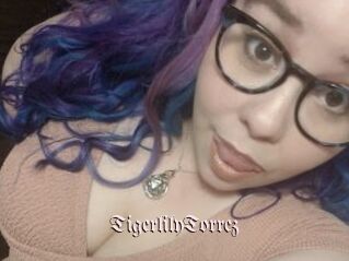 TigerlilyTorrez Vidéos Fellations