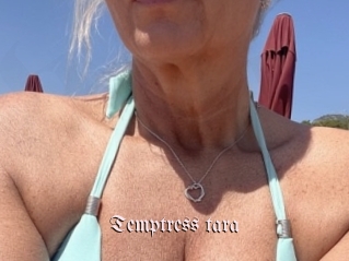 Temptress_tara