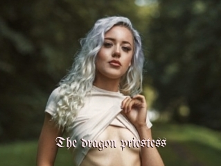 The_dragon_priestess