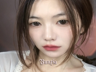 Yunxia